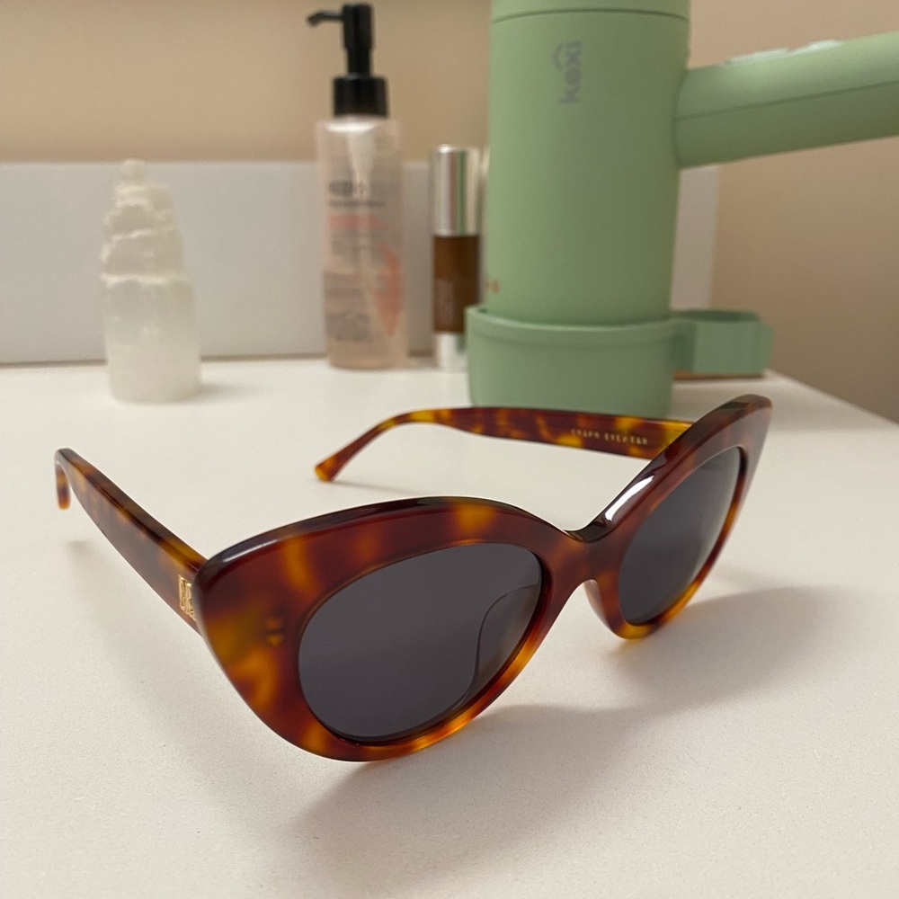 Tortoise cat eye sunglasses